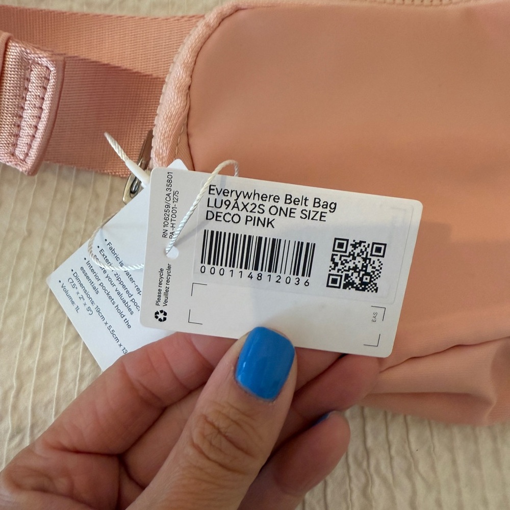 ** NWT ** Lululemon Everywhere Belt Bag in DECO PINK - Picture 4 of 6